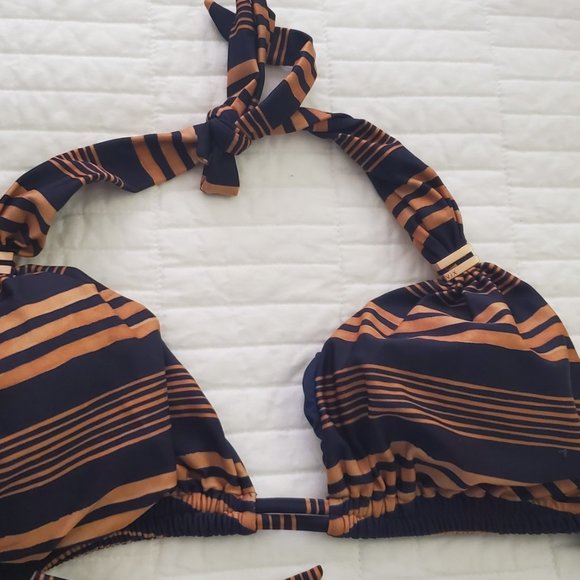 Bikini - Picture 5 of 6